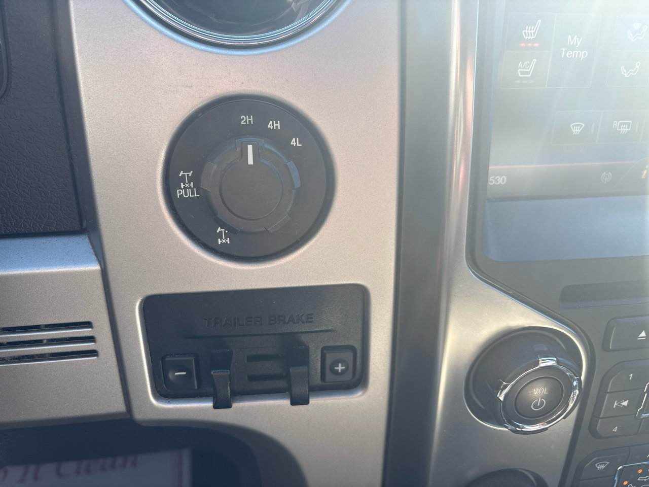 Used 2014 Ford F150 FX4 w/ Equipment Group 402A Luxury image 20