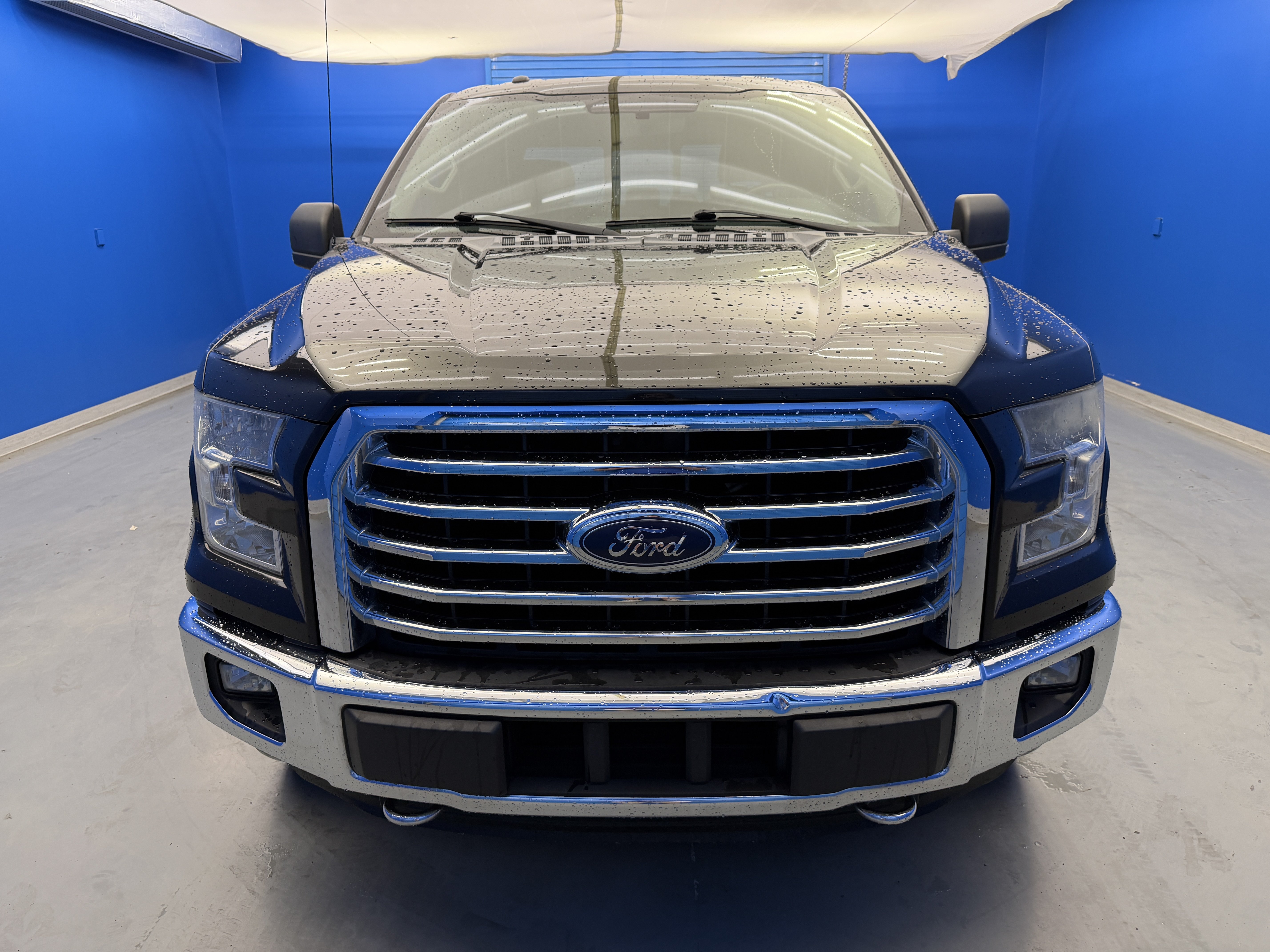 Used 2015 Ford F150 XLT w/ Equipment Group 302A Luxury AWD/4WD image 3