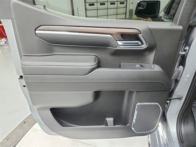 Used 2023 GMC Sierra 1500 SLT w/ SLT Premium Package image 35