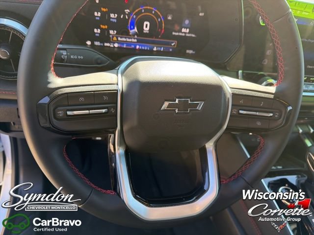 Used 2025 Chevrolet Colorado Z71 w/ Technology Package AWD/4WD image 12