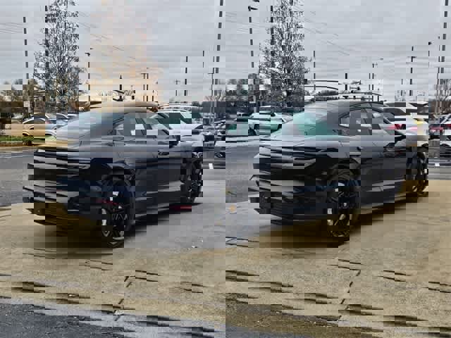 Used 2023 Porsche Taycan w/ Premium Package image 9