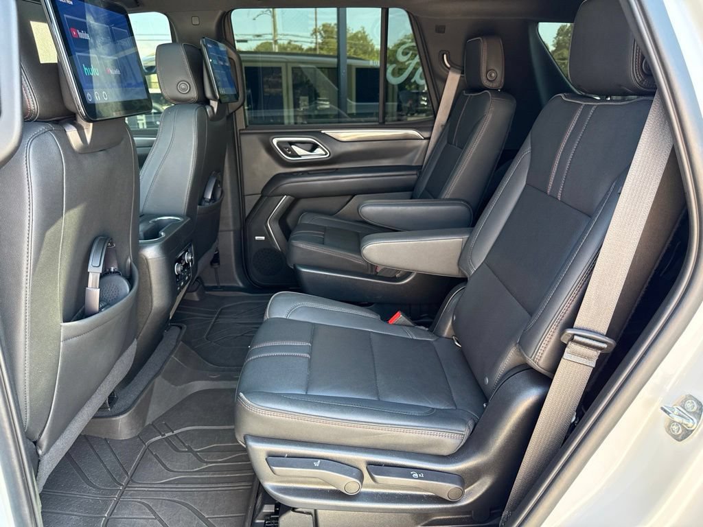 Used 2022 Chevrolet Tahoe RST w/ Luxury Package RWD image 32