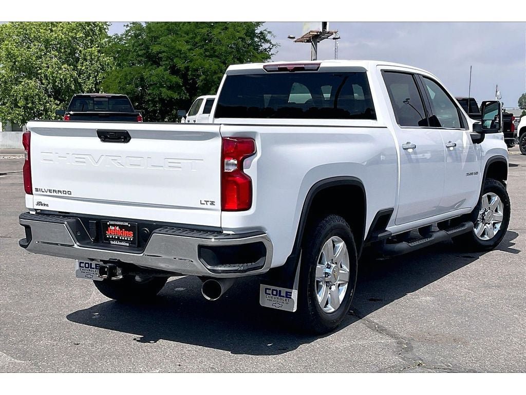 Used 2022 Chevrolet Silverado 3500 LTZ AWD/4WD image 15