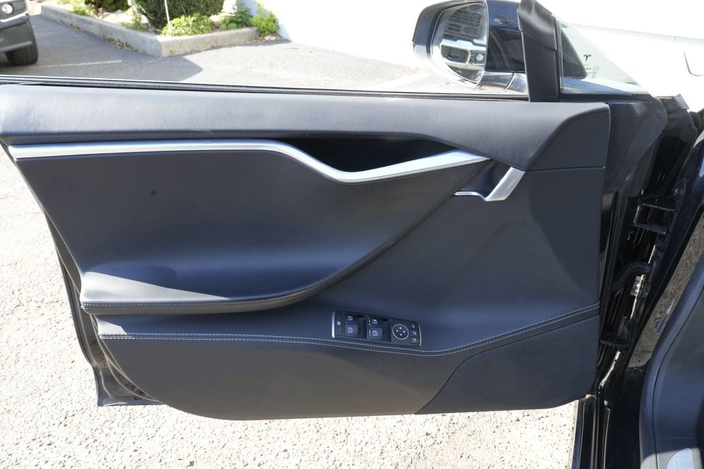 Used 2017 Tesla Model S 75 RWD image 21