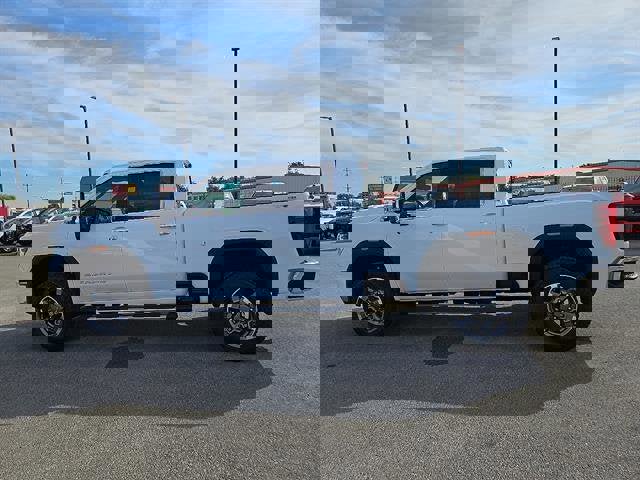 New 2026 GMC Sierra 2500 SLT w/ Texas SLT Premium Package image 2