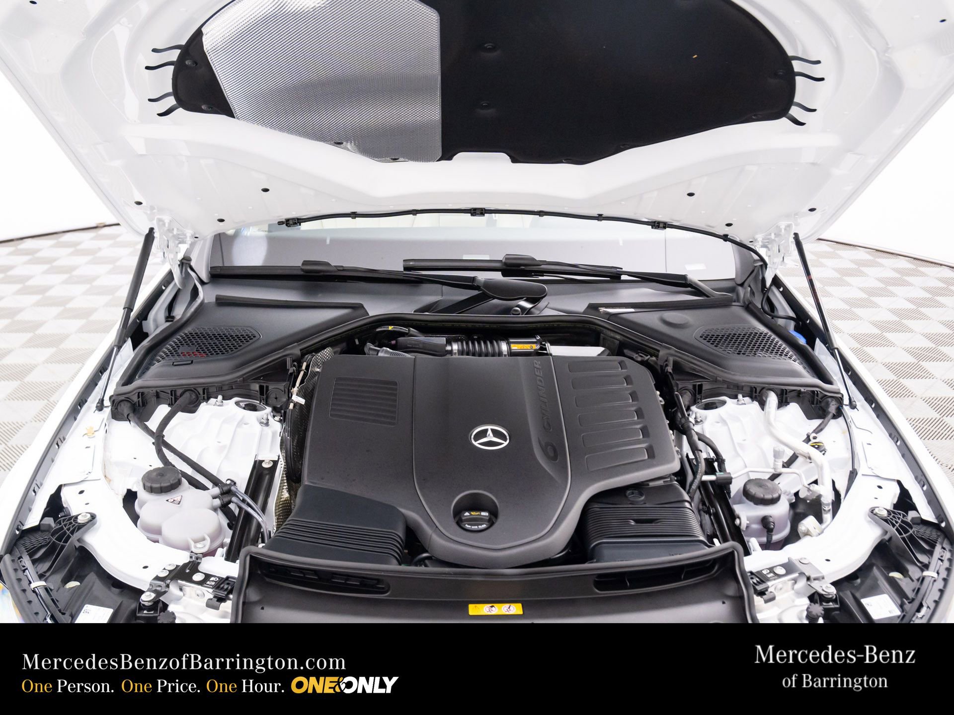 New 2026 Mercedes-Benz E 450 4MATIC Sedan image 26