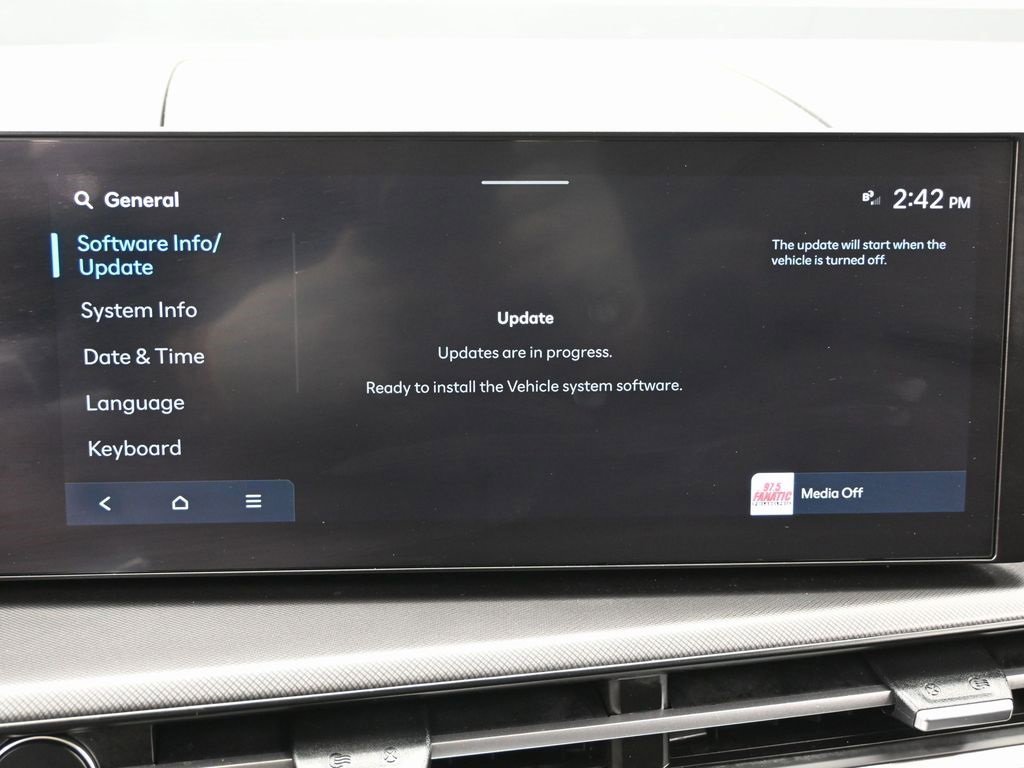 Used 2024 Hyundai Santa Fe SE image 28