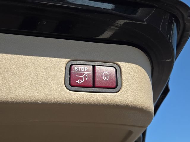 Used 2014 Mercedes-Benz ML 350 4MATIC image 33