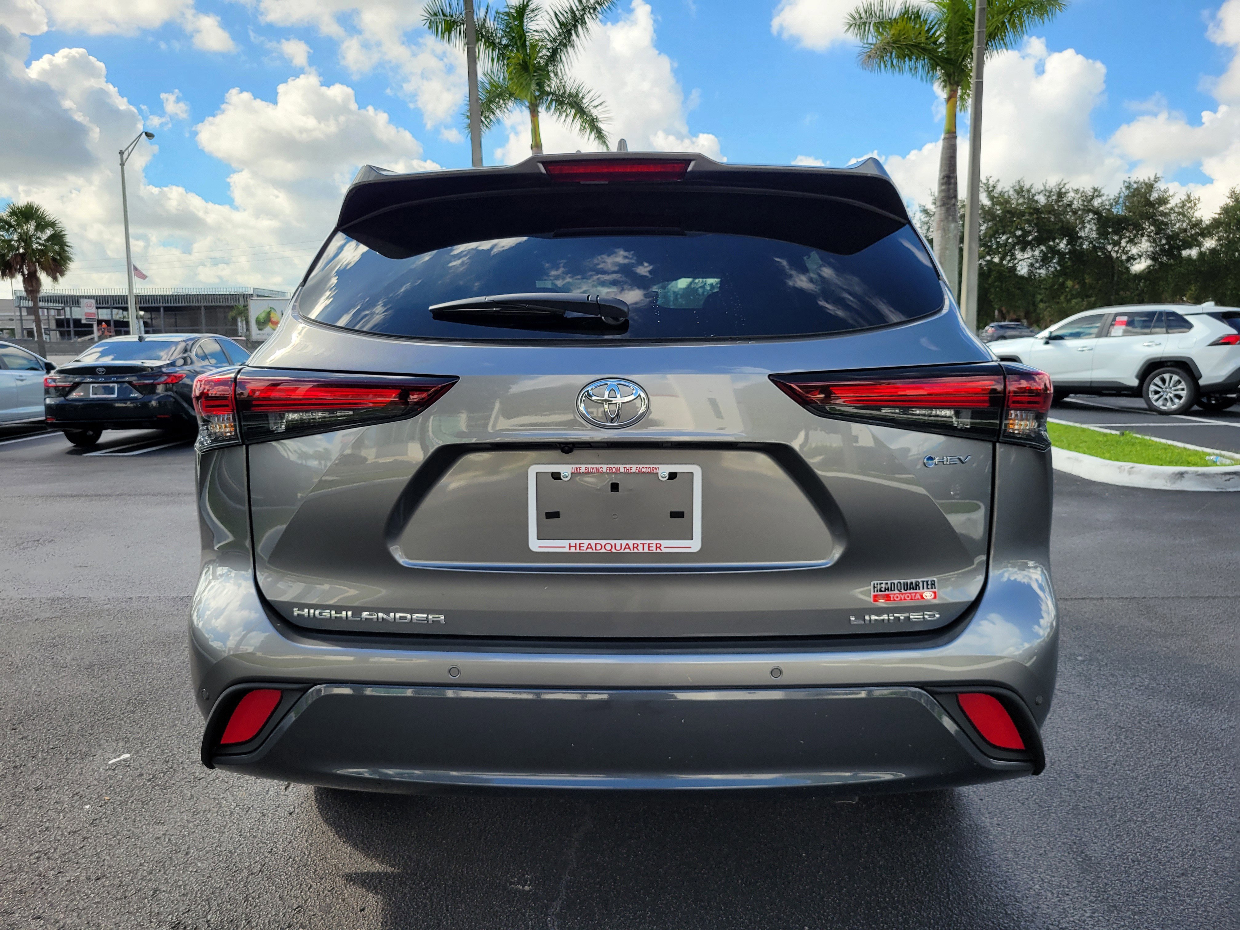 New 2026 Toyota Highlander Limited AWD/4WD image 10