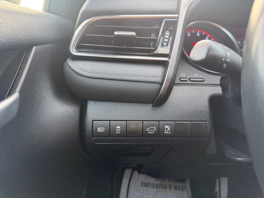 Used 2023 Toyota Camry XSE image 22