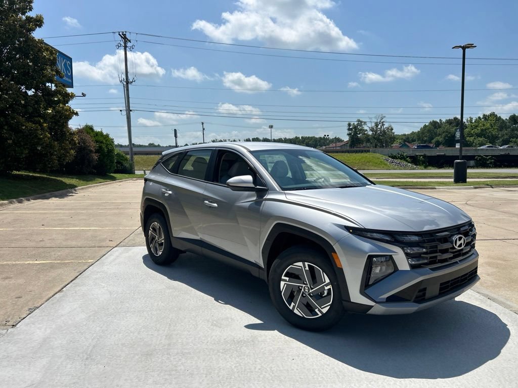 New 2026 Hyundai Tucson Blue SE AWD/4WD image 2