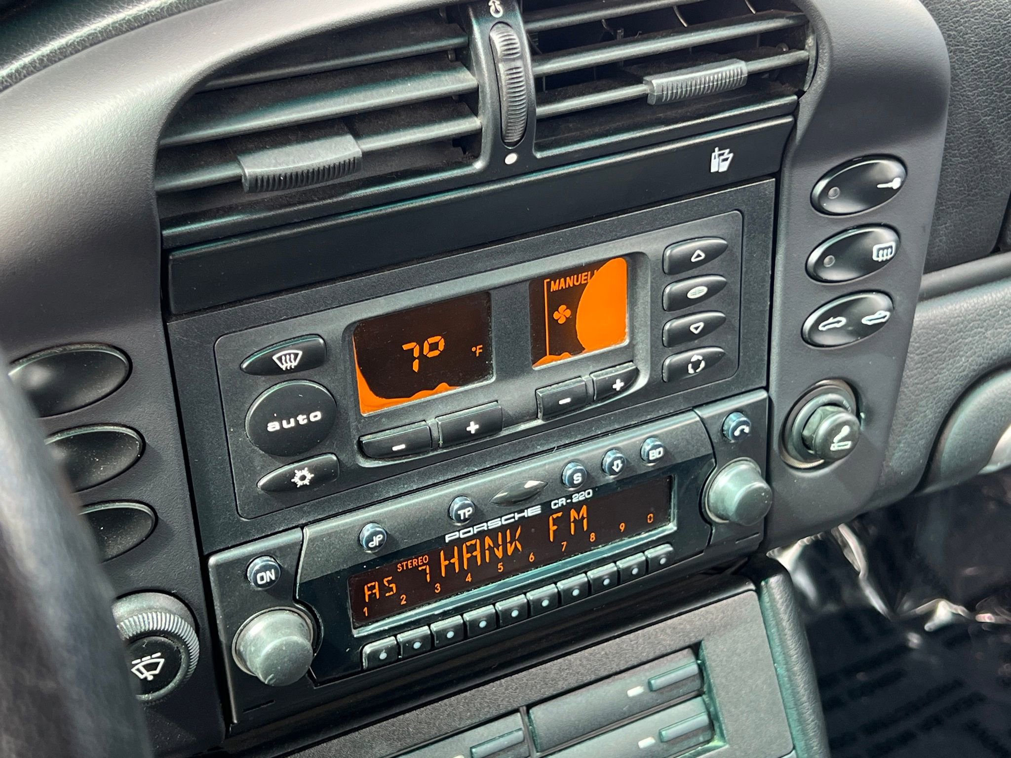 Used 2002 Porsche 911 Carrera image 21