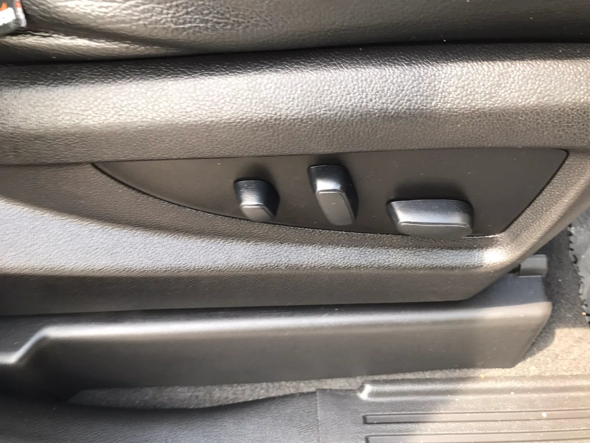 Used 2019 GMC Yukon XL SLE w/ SLE Value Package AWD/4WD image 47