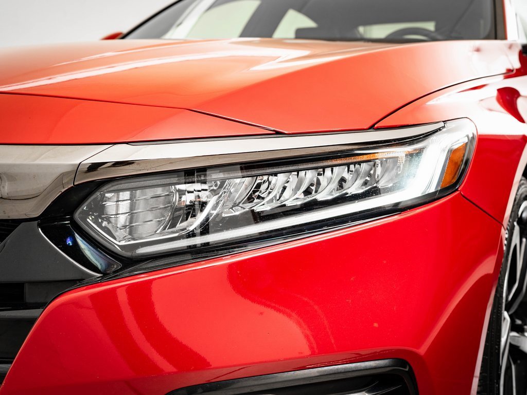 Used 2018 Honda Accord Sport image 14