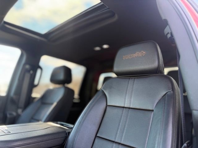 Used 2025 Chevrolet Silverado 2500 High Country w/ Technology Package image 17