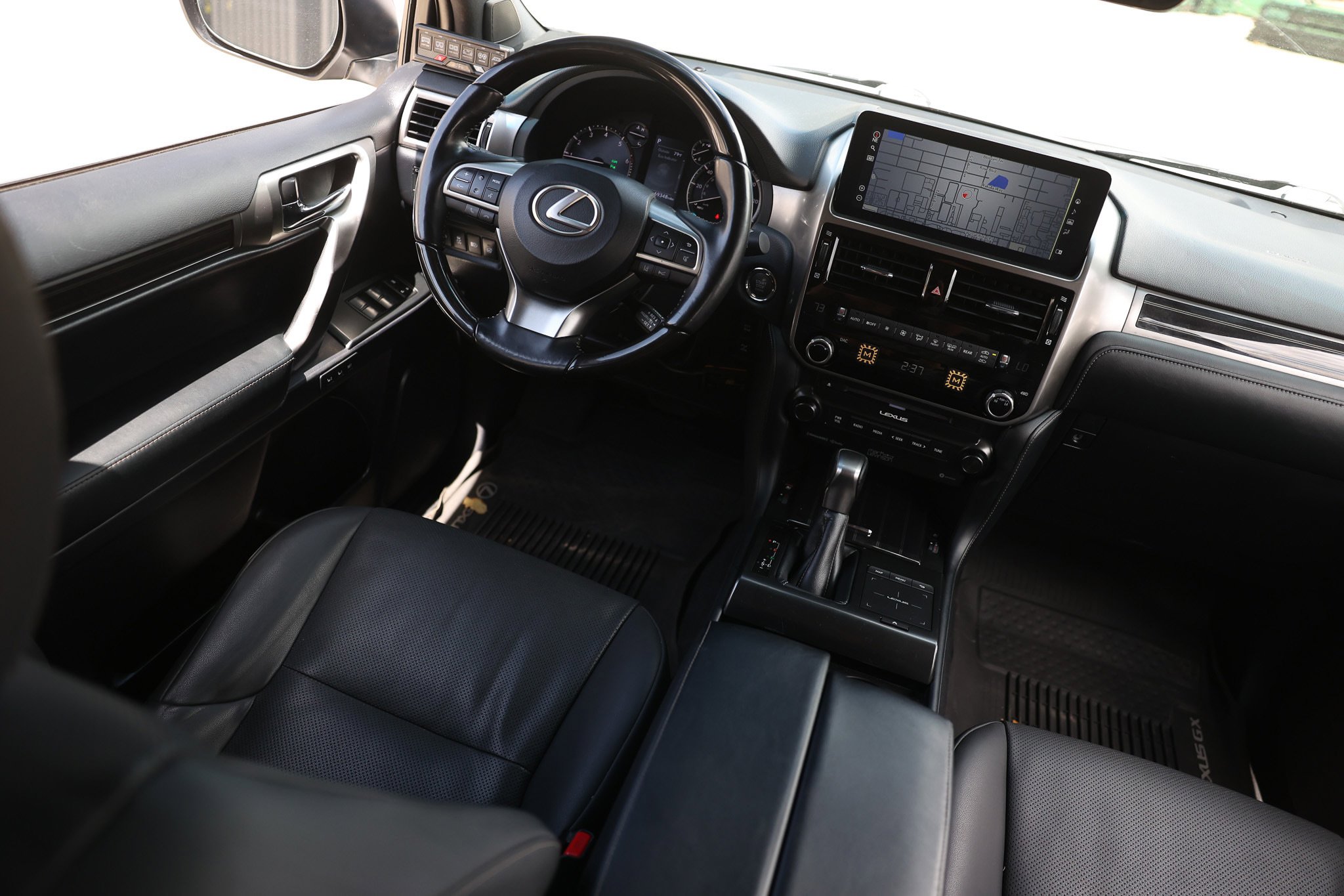 Used 2023 Lexus GX 460 Premium AWD/4WD image 24