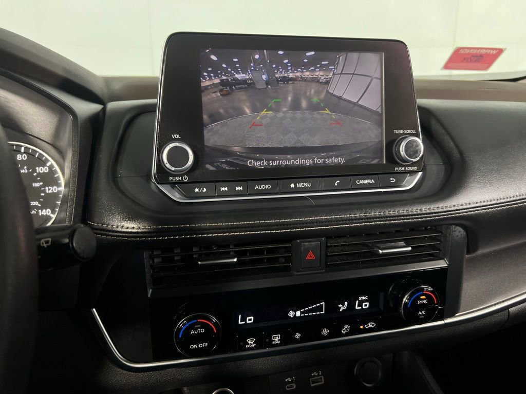 Used 2023 Nissan Rogue SV image 18