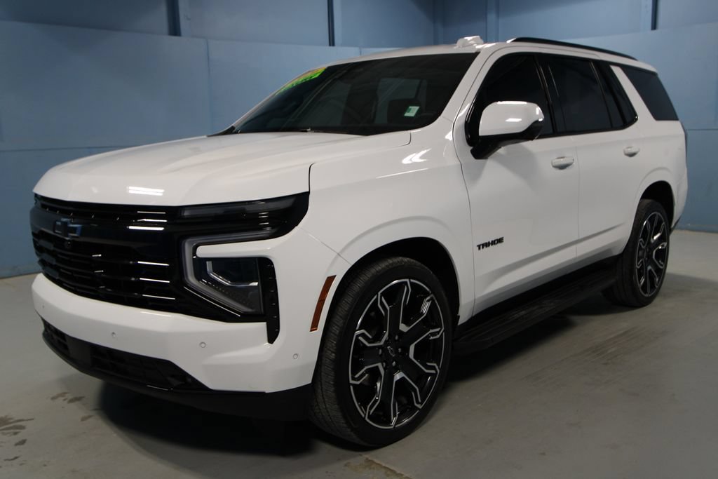 Used 2026 Chevrolet Tahoe RST w/ RST Capability Package AWD/4WD image 32