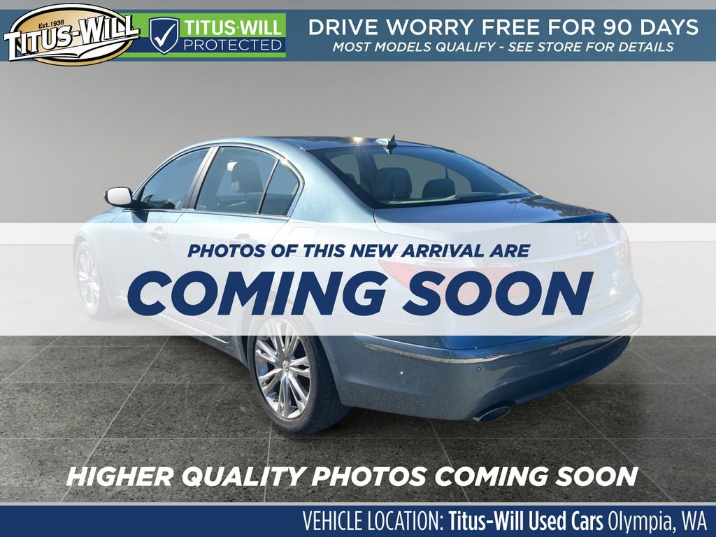Used 2011 Hyundai Genesis 4.6 image 3