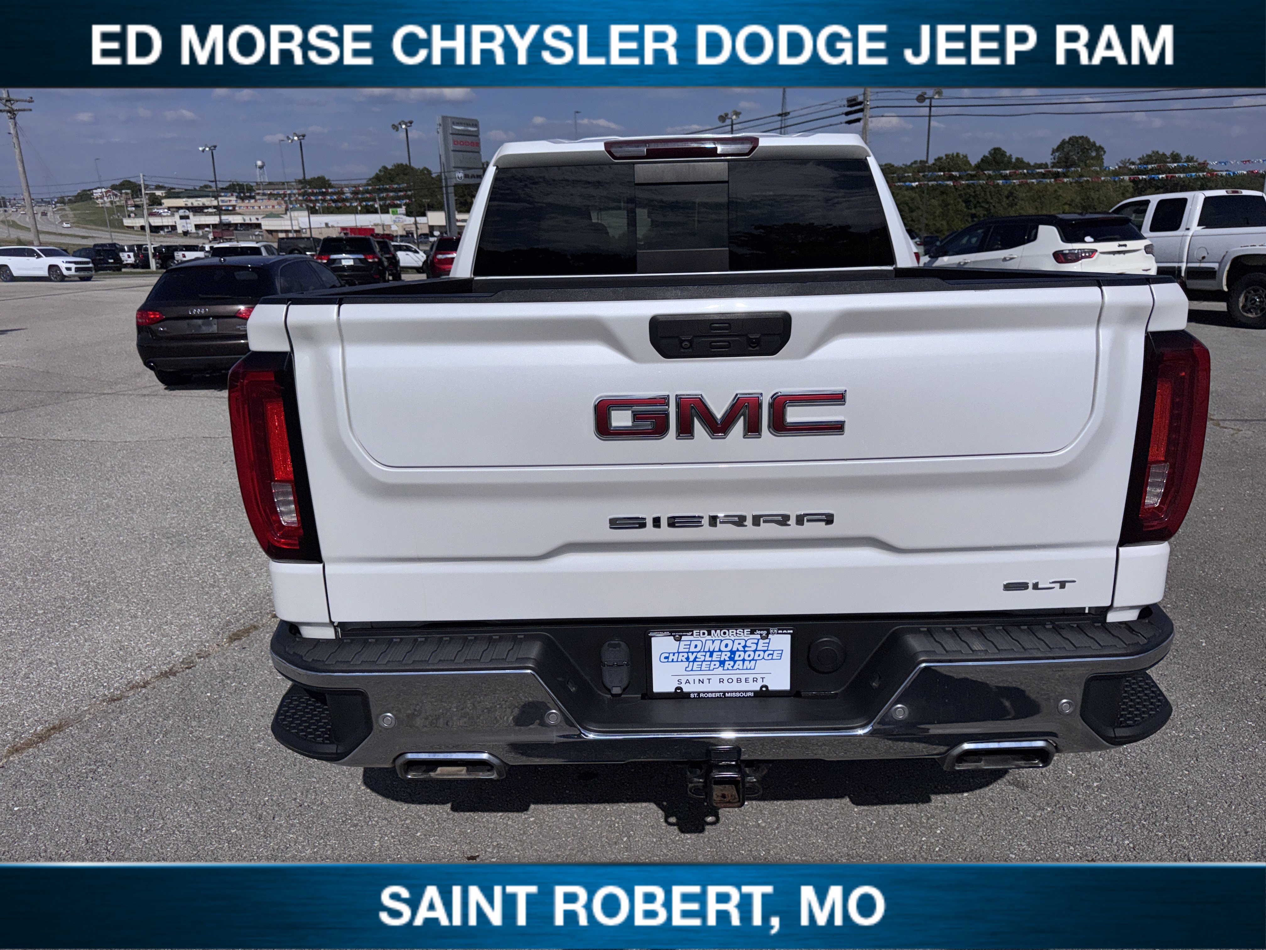 Used 2020 GMC Sierra 1500 SLT w/ SLT Premium Plus Package image 3