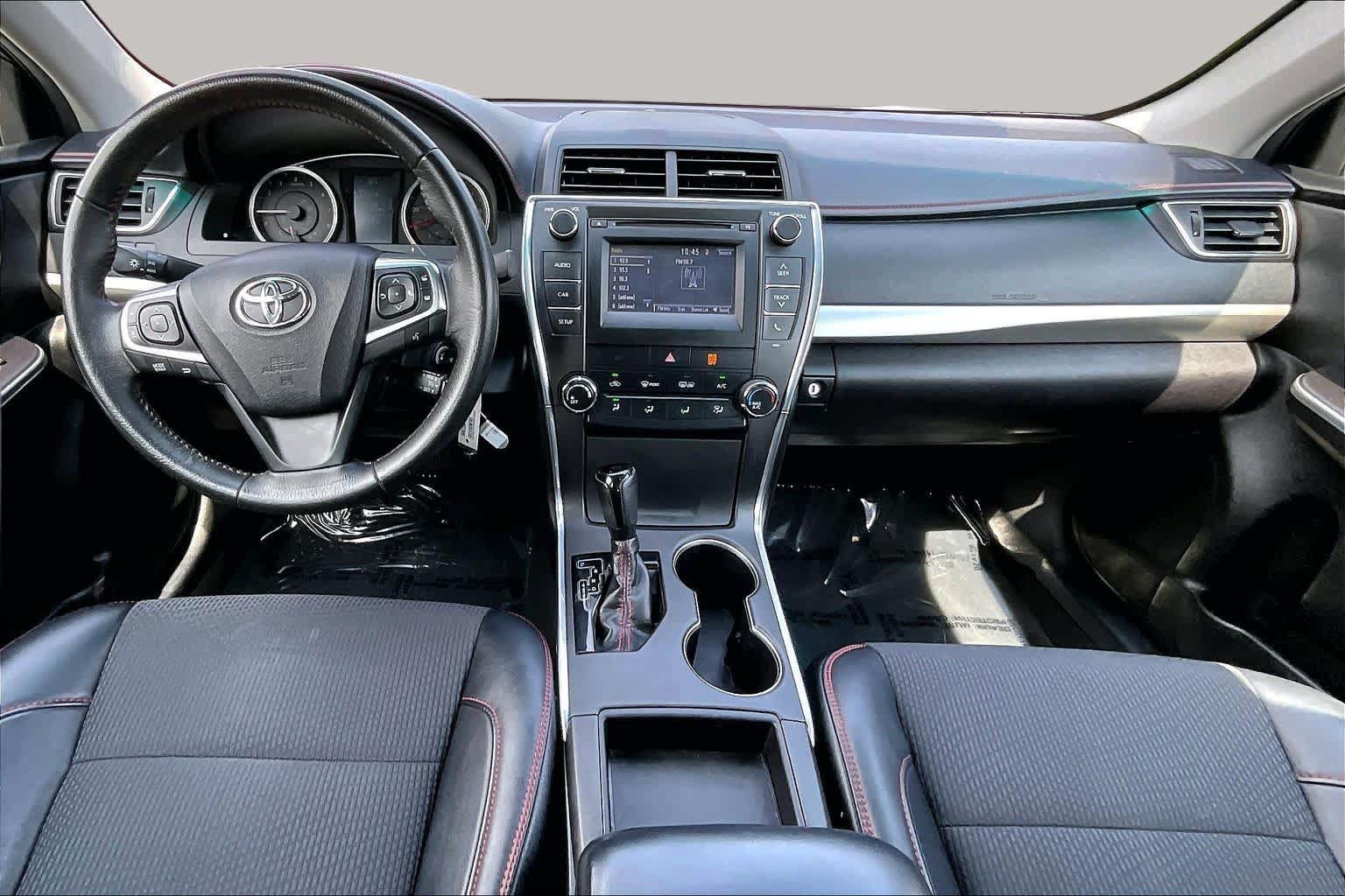 Used 2017 Toyota Camry SE FWD image 15