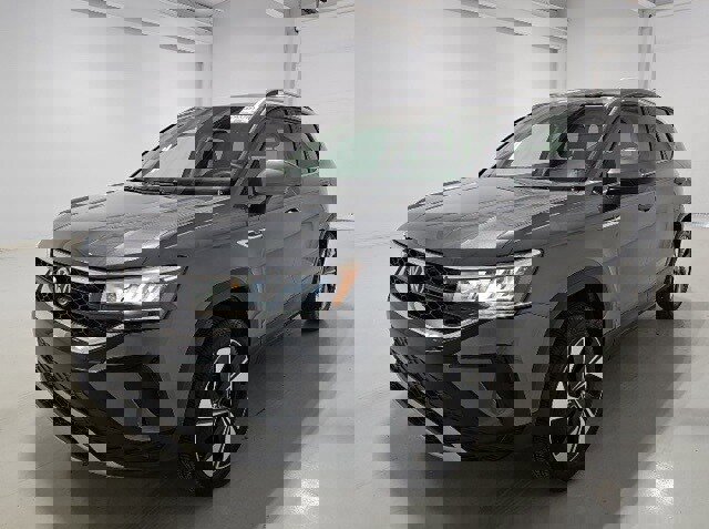 Used 2024 Volkswagen Taos SE