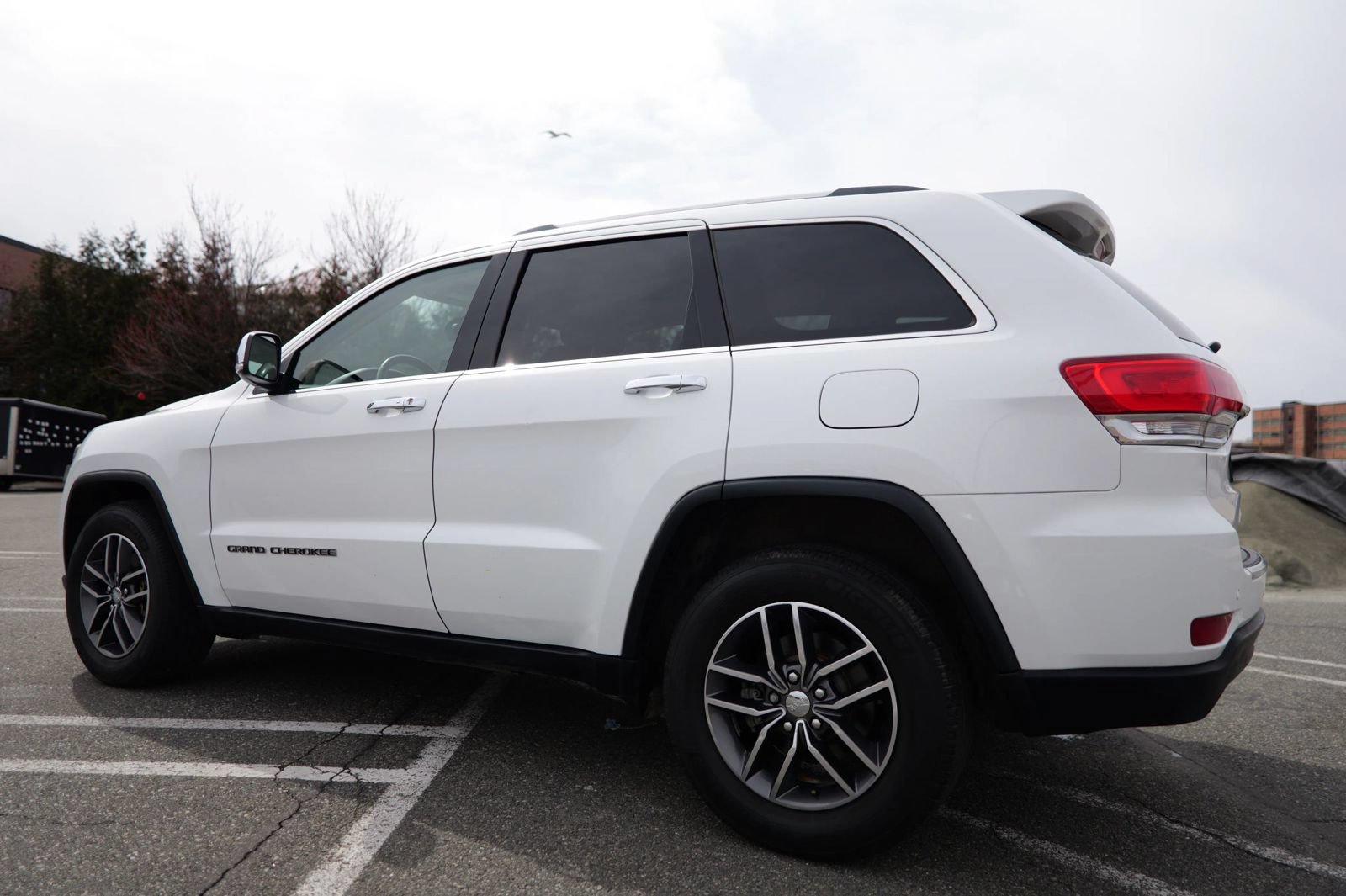 Used 2017 Jeep Grand Cherokee Limited w/ Luxury Group II RWD image 6