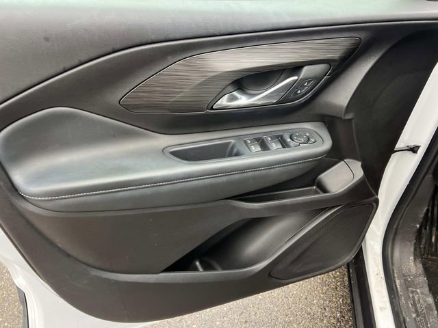 Used 2024 GMC Terrain SLE image 15
