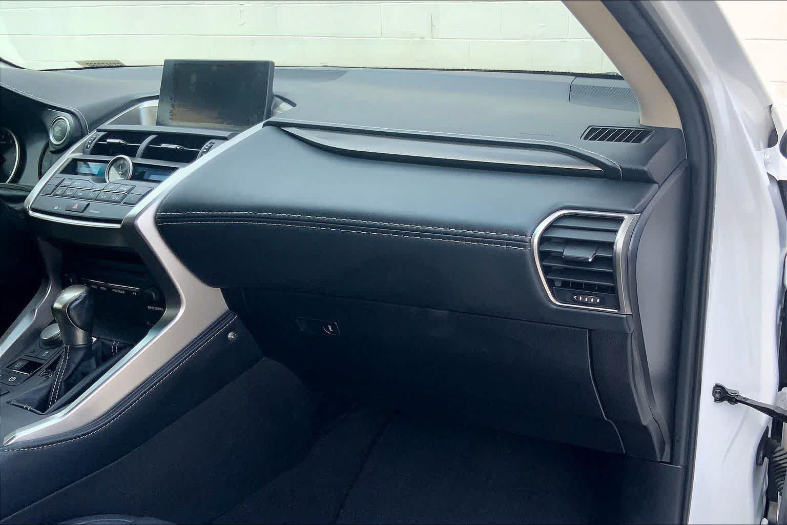 Used 2016 Lexus NX 200t FWD image 22