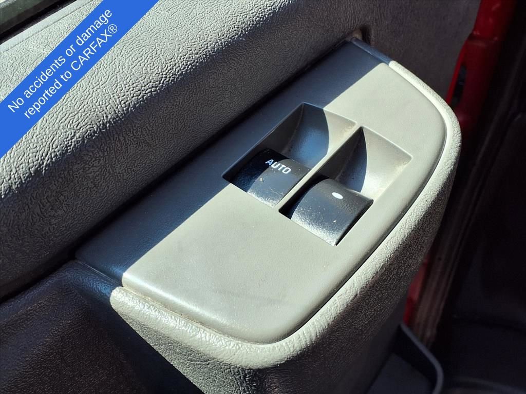 Used 2017 Chevrolet Express 2500 image 17