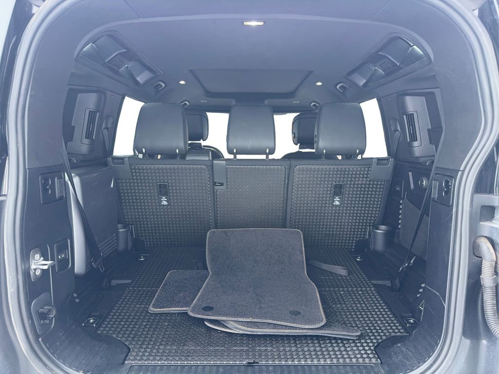 Used 2024 Land Rover Defender 110 X image 12