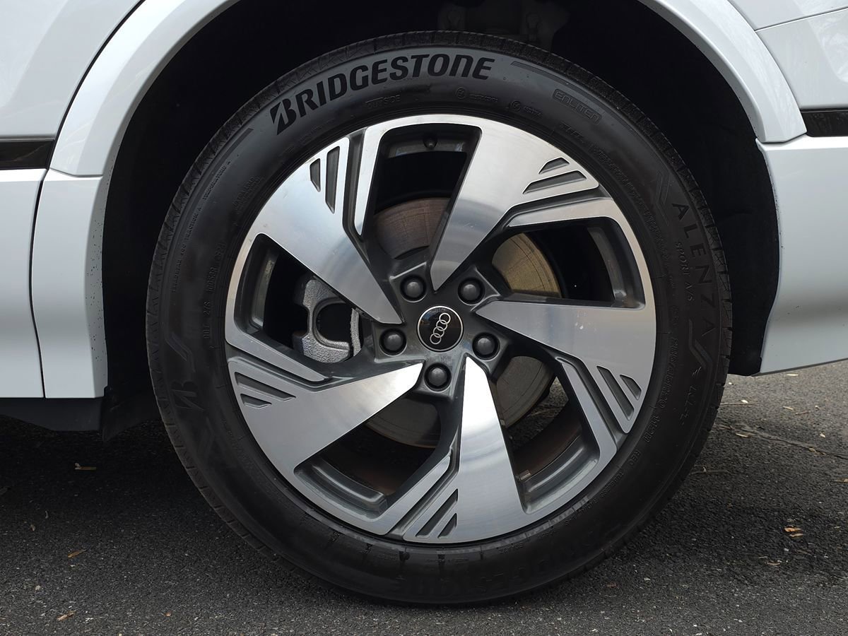 Used 2025 Audi Q6 e-tron Premium Plus AWD/4WD image 60