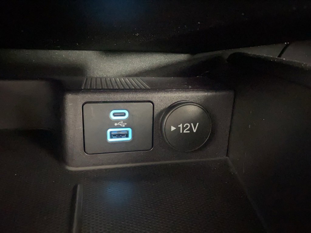 Used 2022 Ford Escape SE w/ Cold Weather Package image 6