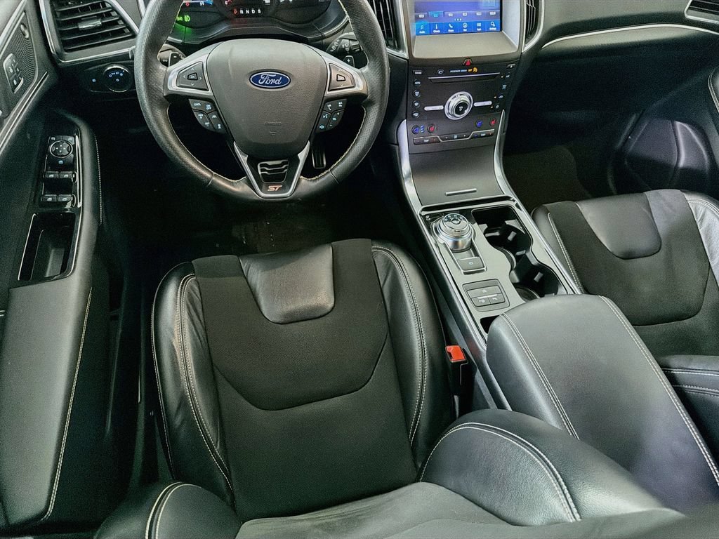 Used 2019 Ford Edge ST w/ Equipment Group 401A AWD/4WD image 28