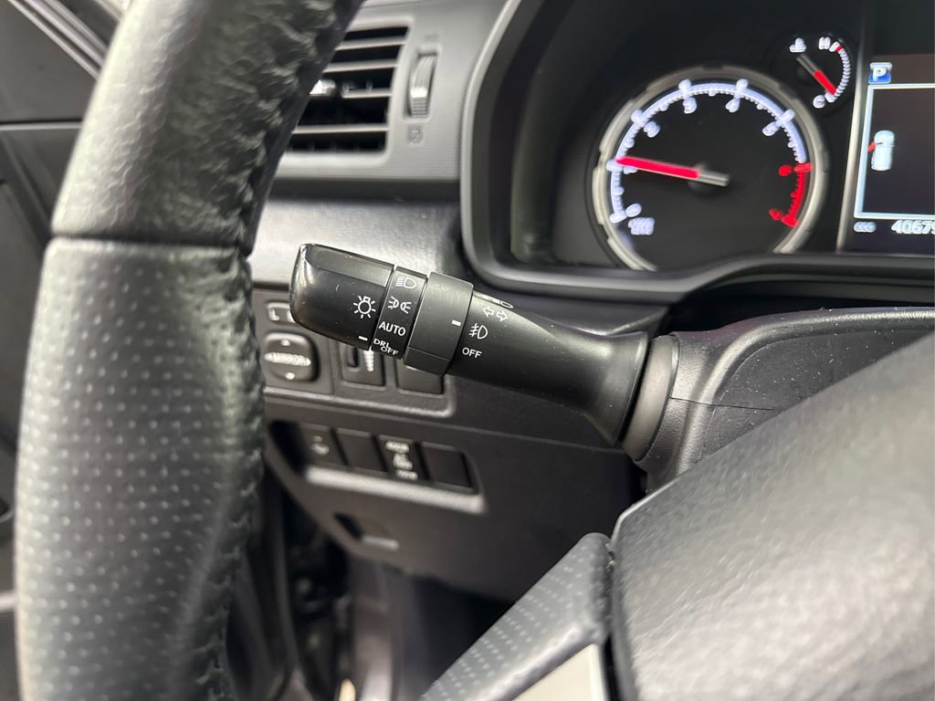 Used 2021 Toyota 4Runner Limited image 25