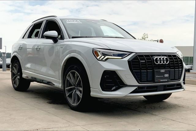 Certified 2024 Audi Q3 2.0T Premium image 2