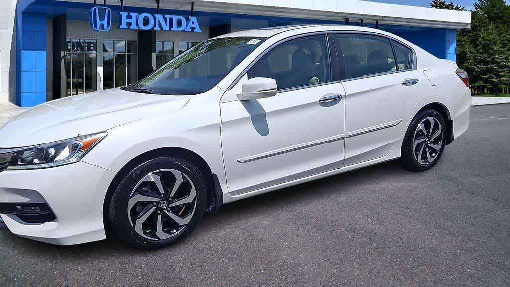 Used 2017 Honda Accord EX-L image 4