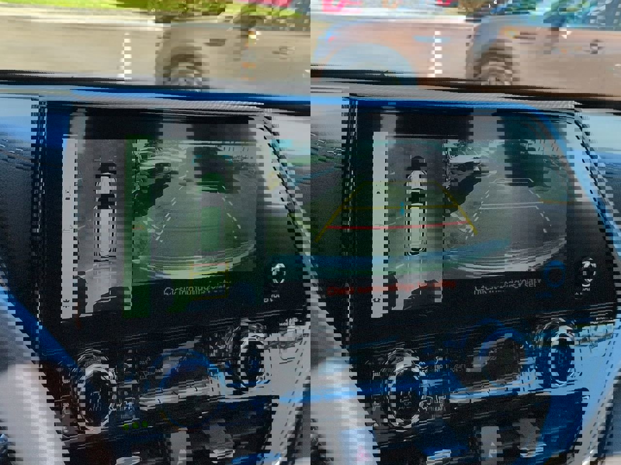 Used 2024 Toyota Highlander Platinum AWD/4WD image 21