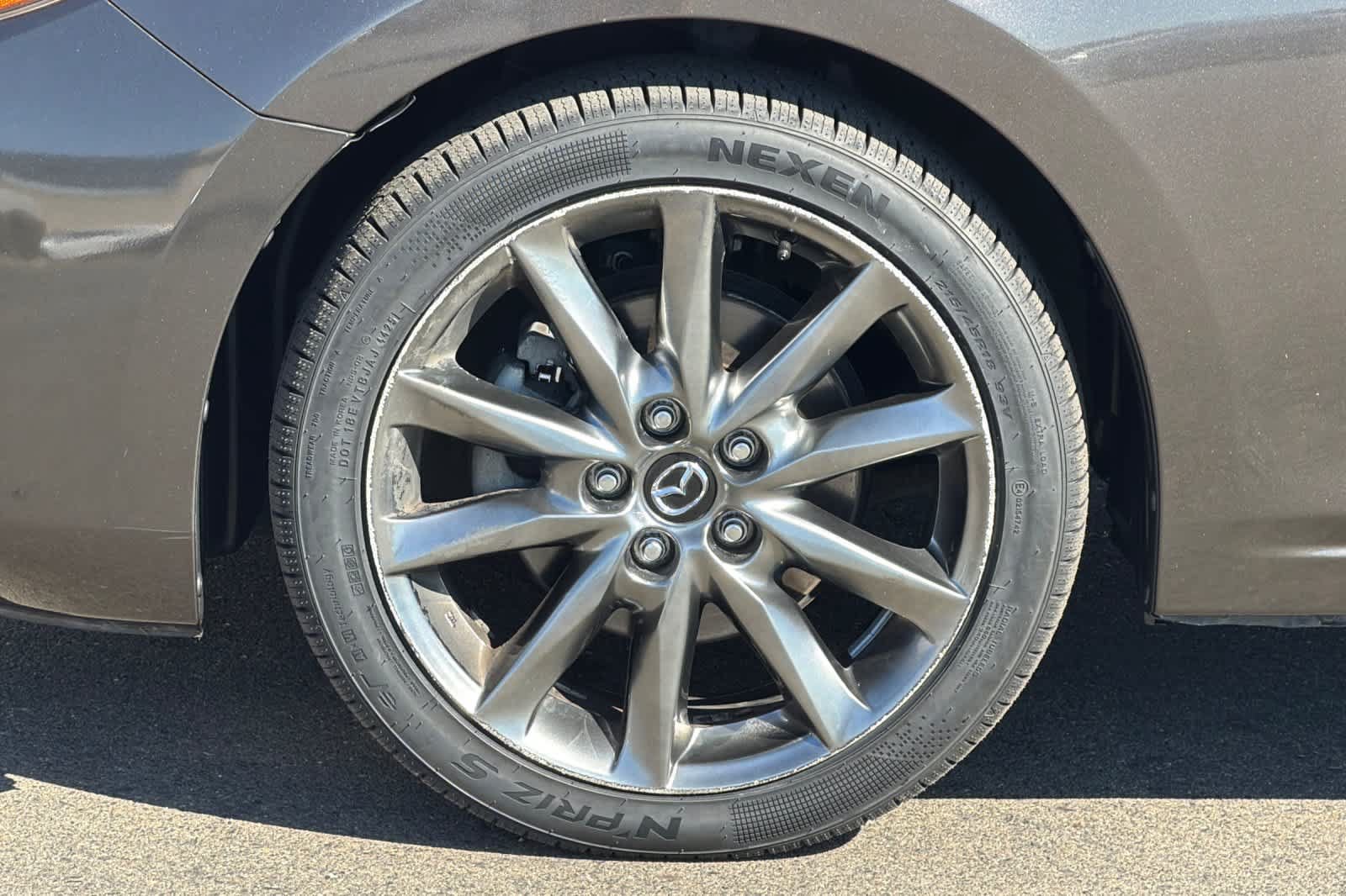 Used 2018 MAZDA MAZDA3 Touring FWD image 29