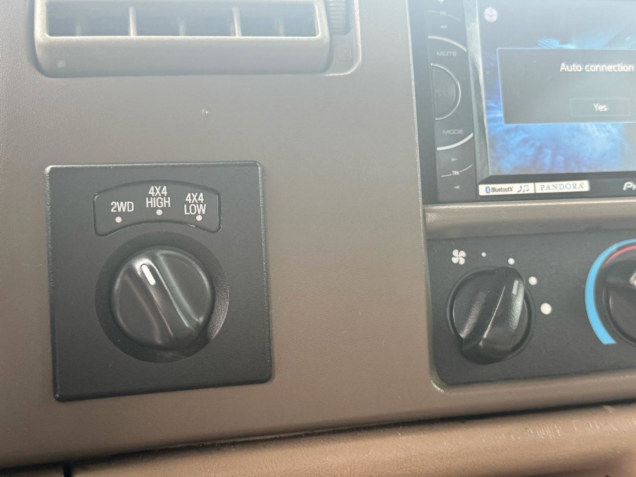 Used 2003 Ford F250 XLT image 17