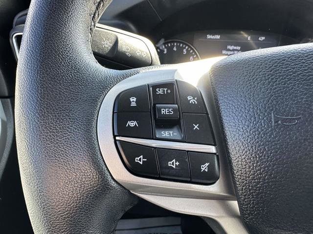 Used 2023 Ford Explorer XLT w/ Equipment Group 202A AWD/4WD image 16