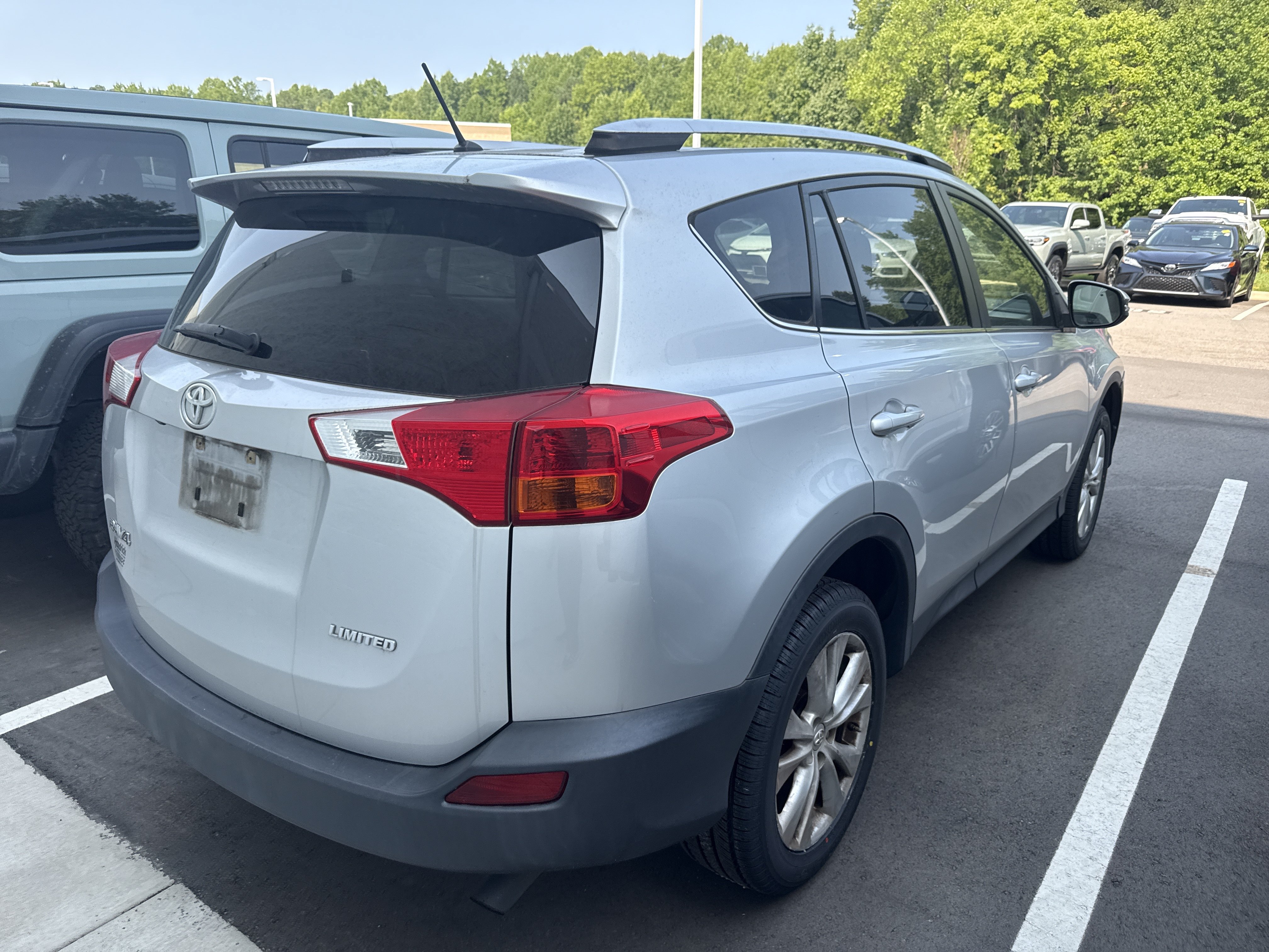 Used 2013 Toyota RAV4 Limited FWD image 39