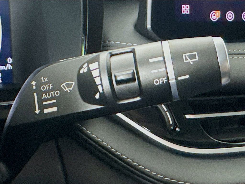 Certified 2026 INFINITI QX60 Luxe w/ Family Package image 15