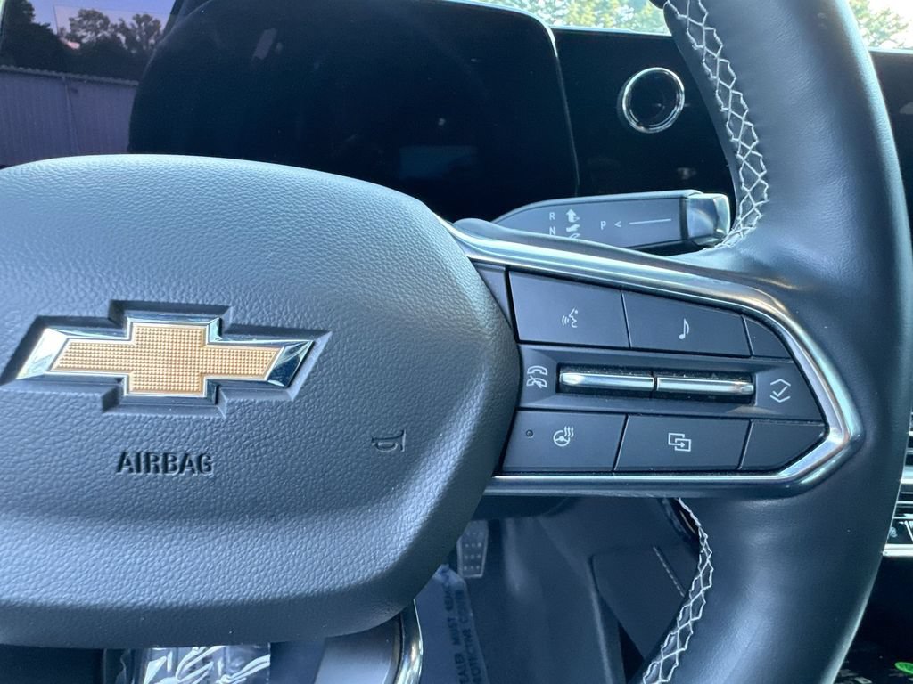 Used 2024 Chevrolet Traverse LT FWD image 18
