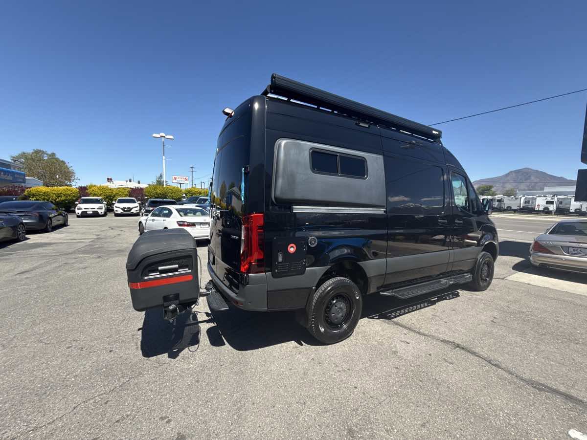 Used 2022 Mercedes-Benz Sprinter 2500 image 6