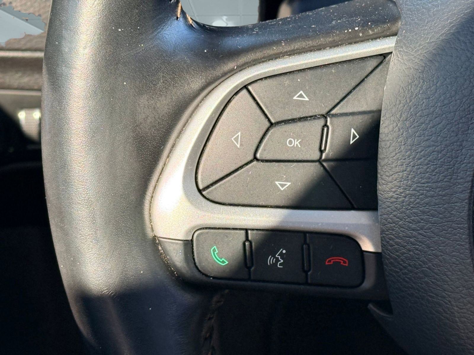 Used 2019 Jeep Compass Limited image 13