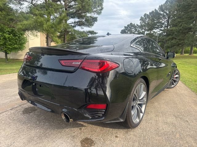Used 2018 INFINITI Q60 Red Sport 400 w/ Pro Active Package RWD image 14
