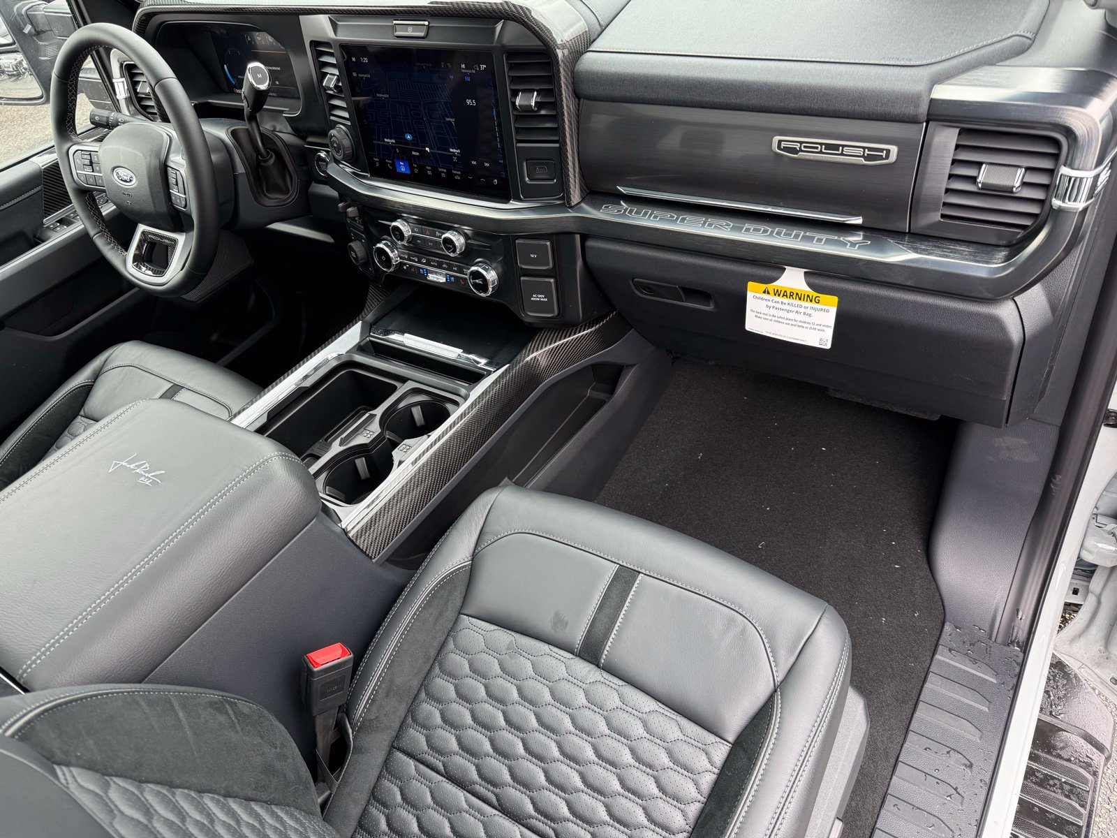 New 2026 Ford F250 Lariat w/ Black Appearance Package AWD/4WD image 18