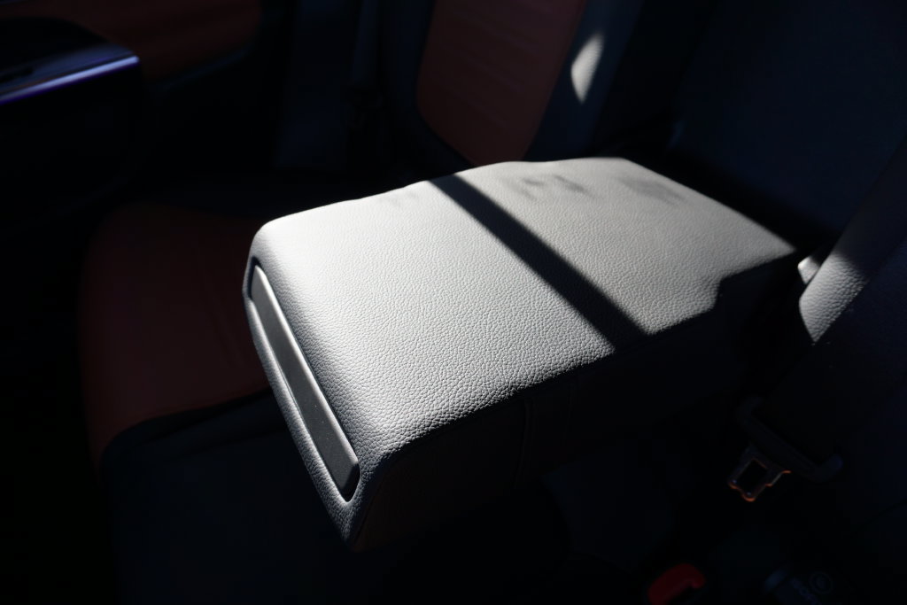 Certified 2025 Mercedes-Benz GLC 300 4MATIC image 25