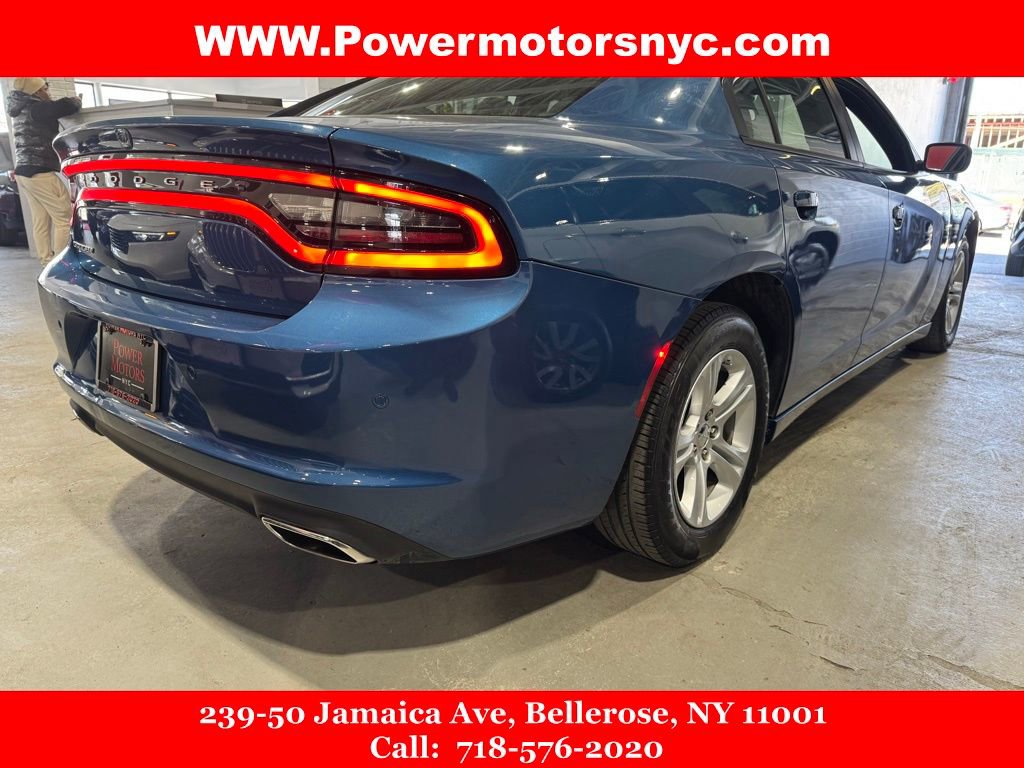 Used 2022 Dodge Charger SXT RWD image 6